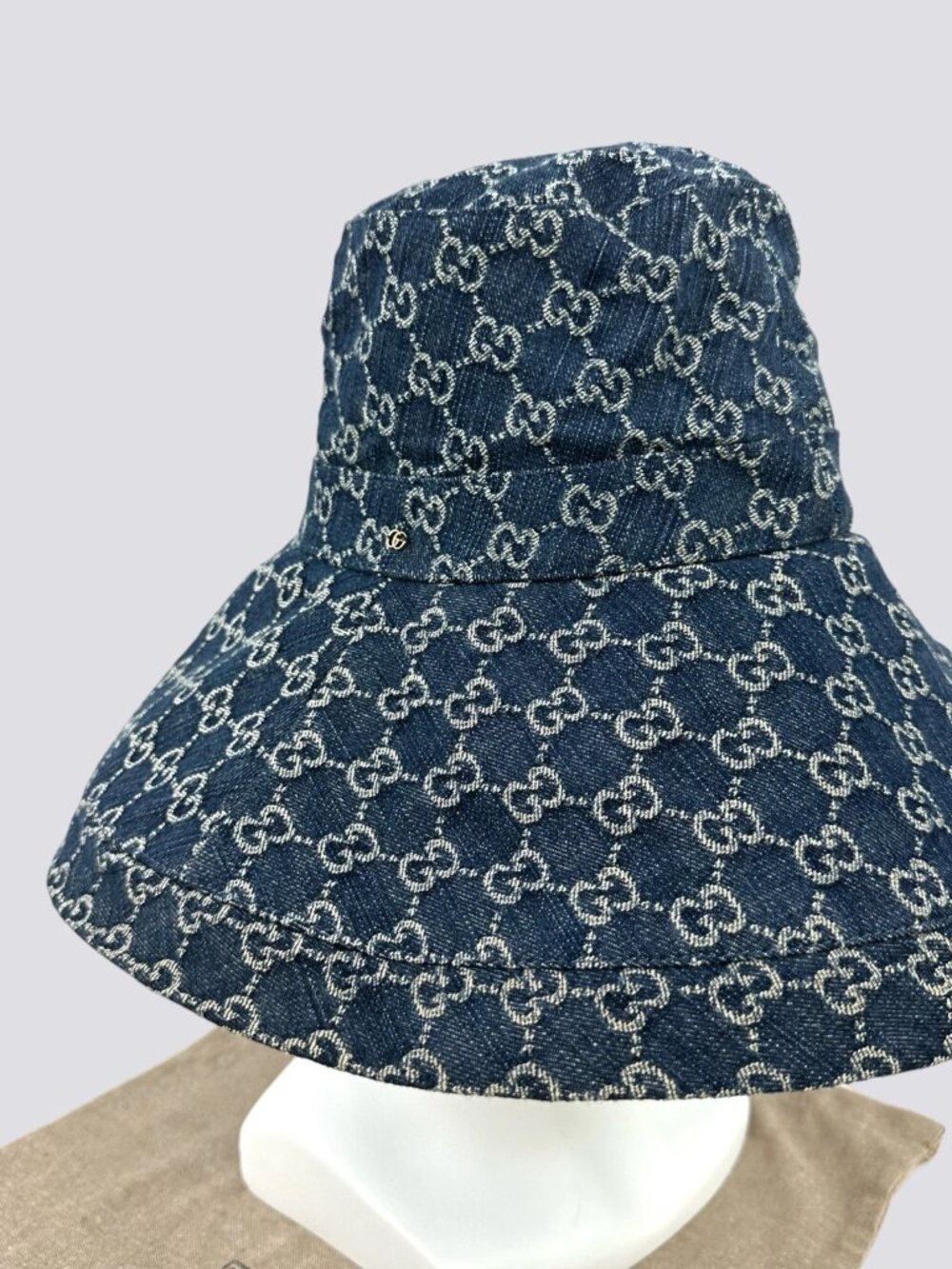 Gucci Women’s GG canvas wide brim hat - Picture 6 of 12